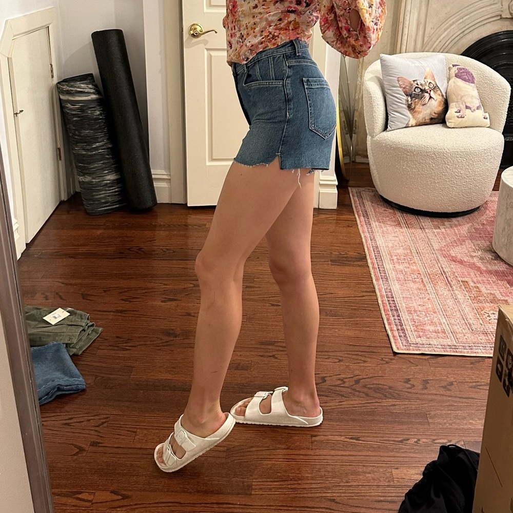 Favorite daughter high rise jean shorts size 25. NEW WITH TAGS